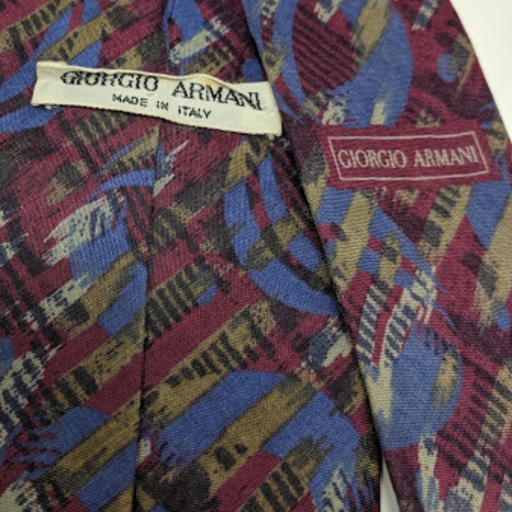vintage Giorgio Armani narrow silk tie made in ITA